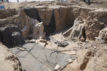 22-1 اكتشاف أكبر ثور مجنّح في تاريخ الدولة الآشورية داخل قصر الملك آسرحدون بالموصل