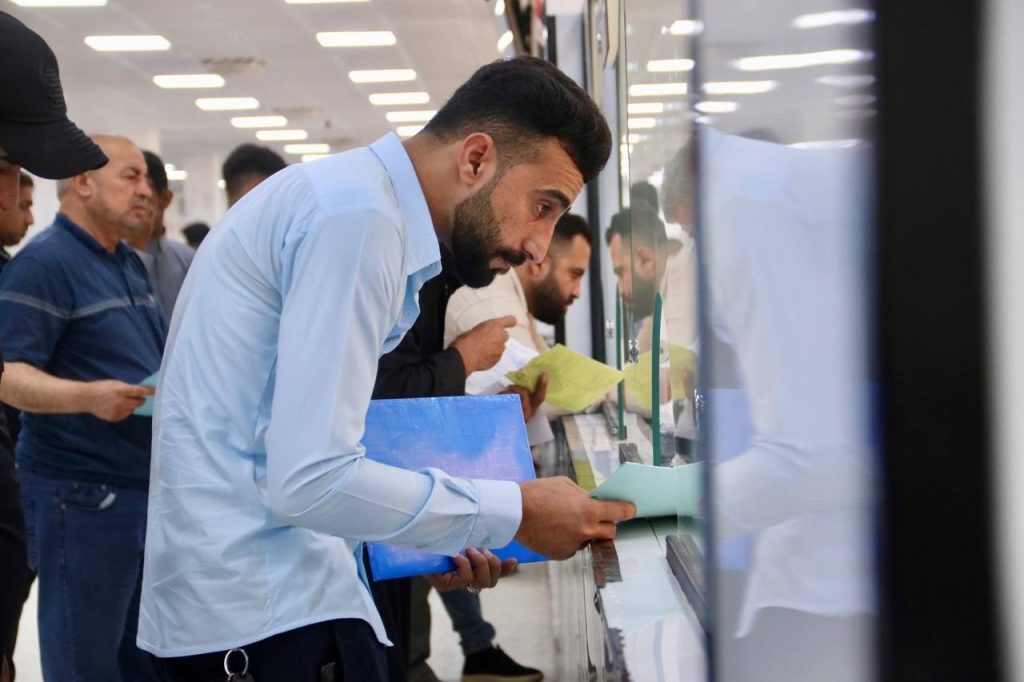 3-4-1024x682 محافظ نينوى يتابع عمل مديرية المرور في أيمن الموصل ويوجه بتوسيع خدمات الفحص