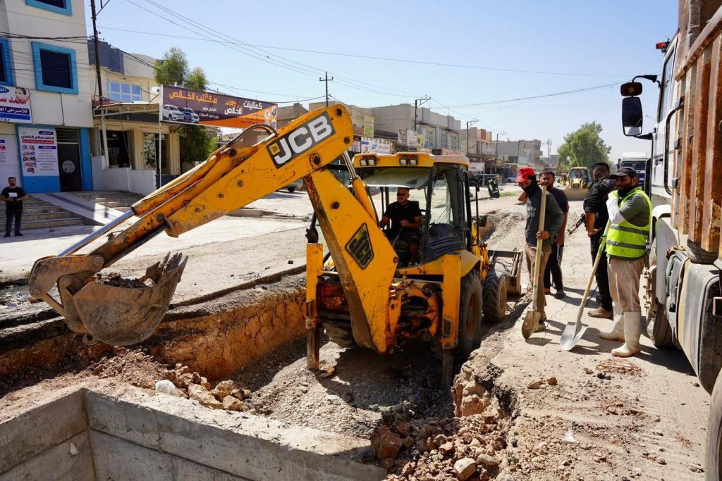 4-1024x683 الدخيل : يتابع ميدانيًا مشروع مجاري حي الإنتصار ويُوجّه بتسريع وتيرة العمل قبل الشتاء