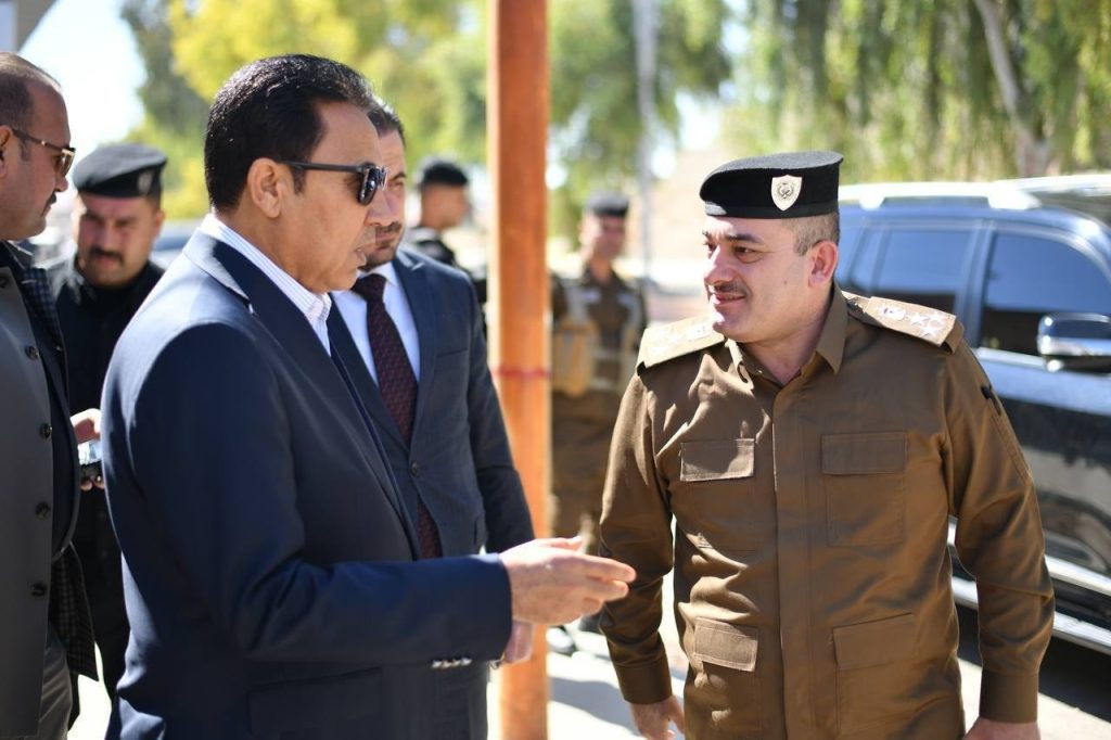 2-1024x682 محافظ نينوى يوجه بدعم البنى التحتية والخدمات في ناحية العياضية
