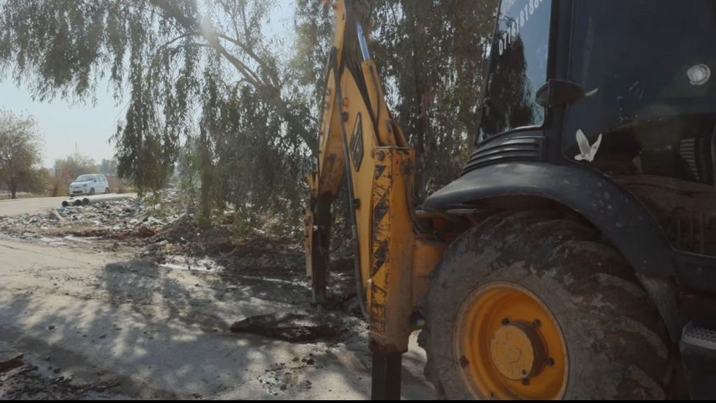 4-1024x577 إنجاز 20 ألف متر من مشروع مجاري حي الإنتصار في نينوى وتسليم شارع 60 للتبليط