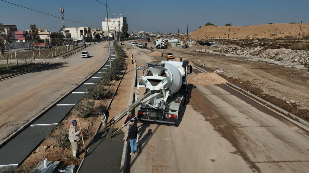 image-13-1024x575 طفرة عمرانية جديدة في الموصل تشمل تأهيل الطرق والجزرات الوسطية والإنارة الحديثة