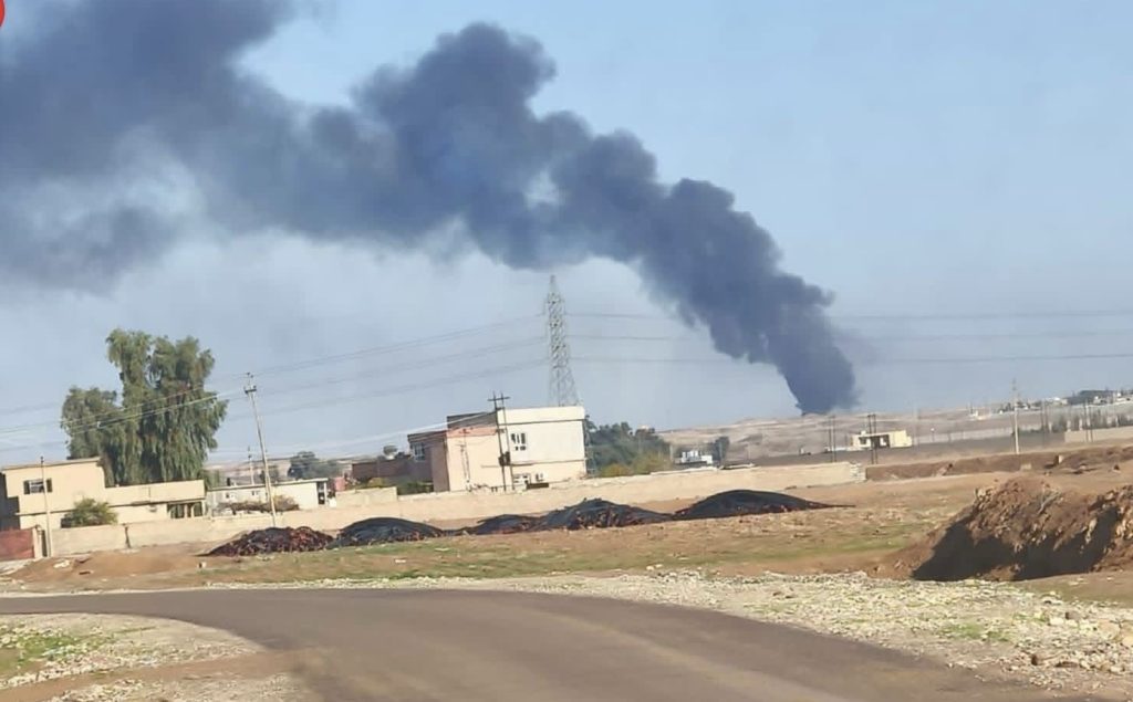 img_2976-1024x635 شركة نفط الشمال توضح أسباب انبعاث الدخان في حقل القيارة النفطي