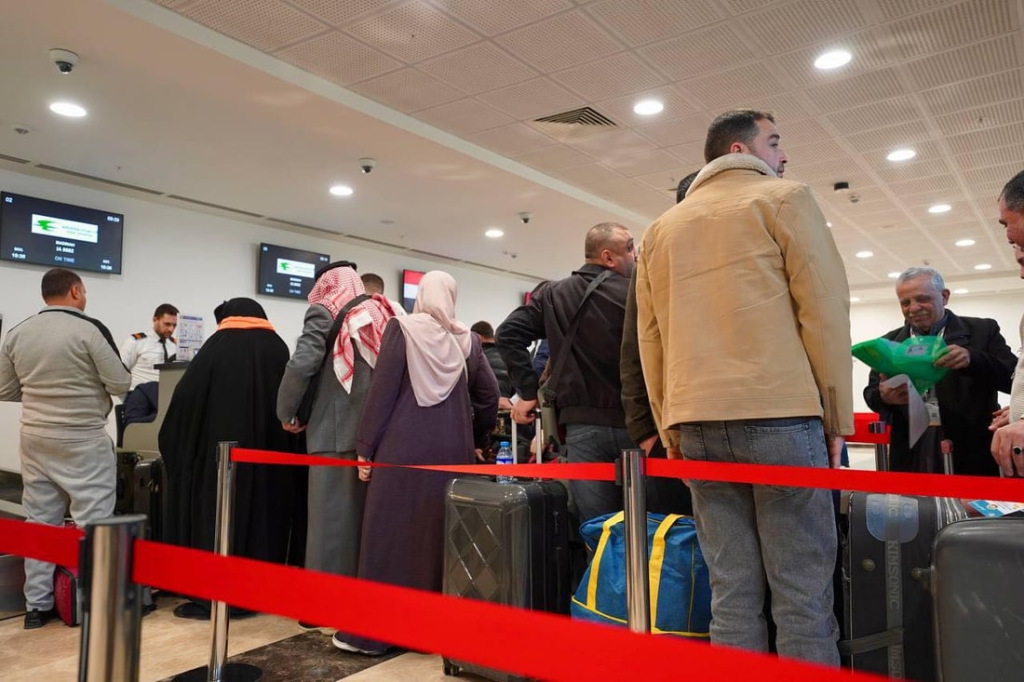 image-56-1024x682 انطلاق أول رحلة حج دولية من مطار الموصل الدولي تعكس عودة الحياة للمدينة