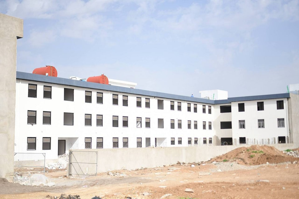 image-54 صرح "المعارف" التركية بالموصل.. مواصفات عالمية تفتح أبوابها الموسم المقبل