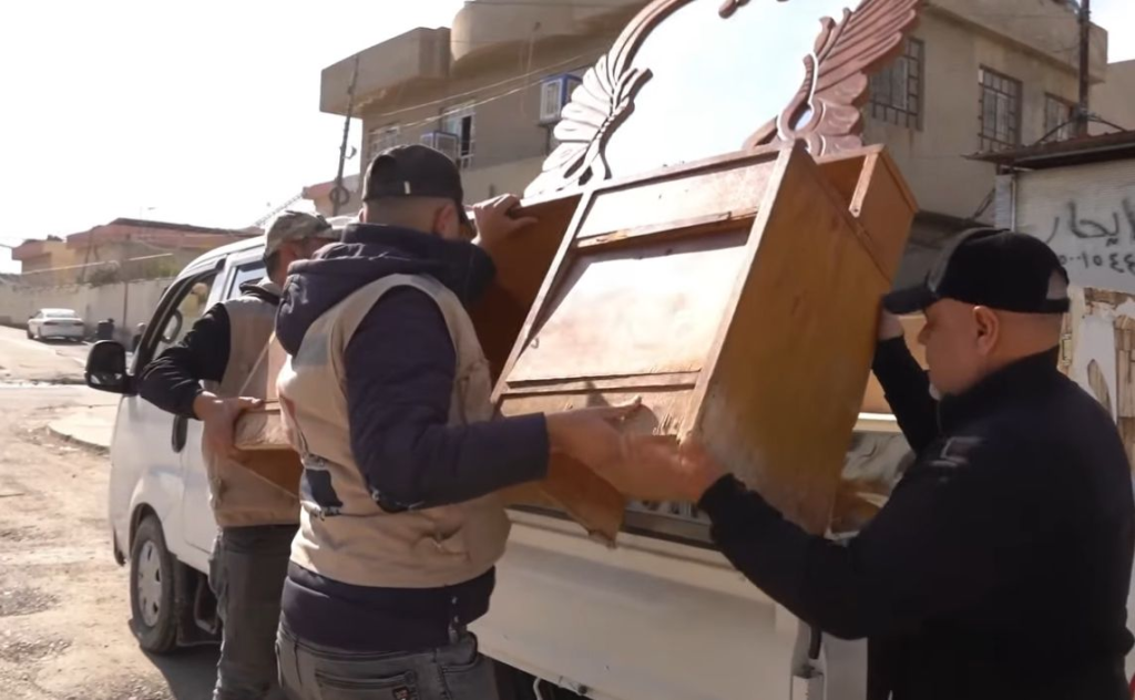 image-59-1024x632 بعد انتهاء مهلة الإنذار.. آليات بلدية الموصل تباشر رفع تجاوزات أسواق المنصور