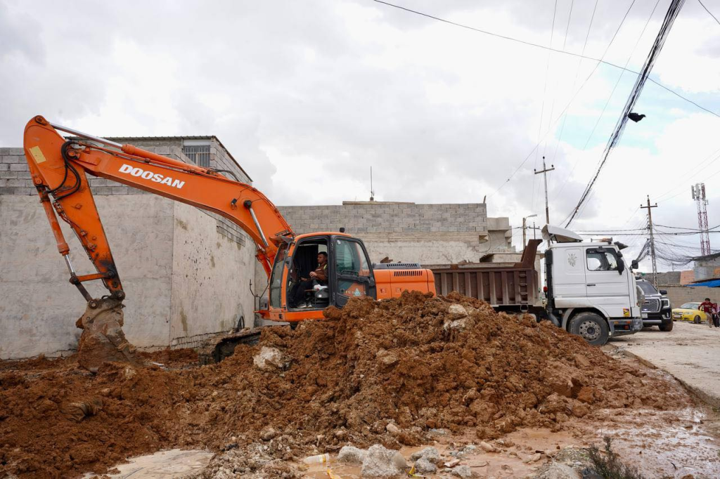 image-88-1024x682 ثورة إعمار في أيمن الموصل.. الدخيل يطلق حملة خدمات كبرى لتأهيل المناطق الزراعية في تل الرمان