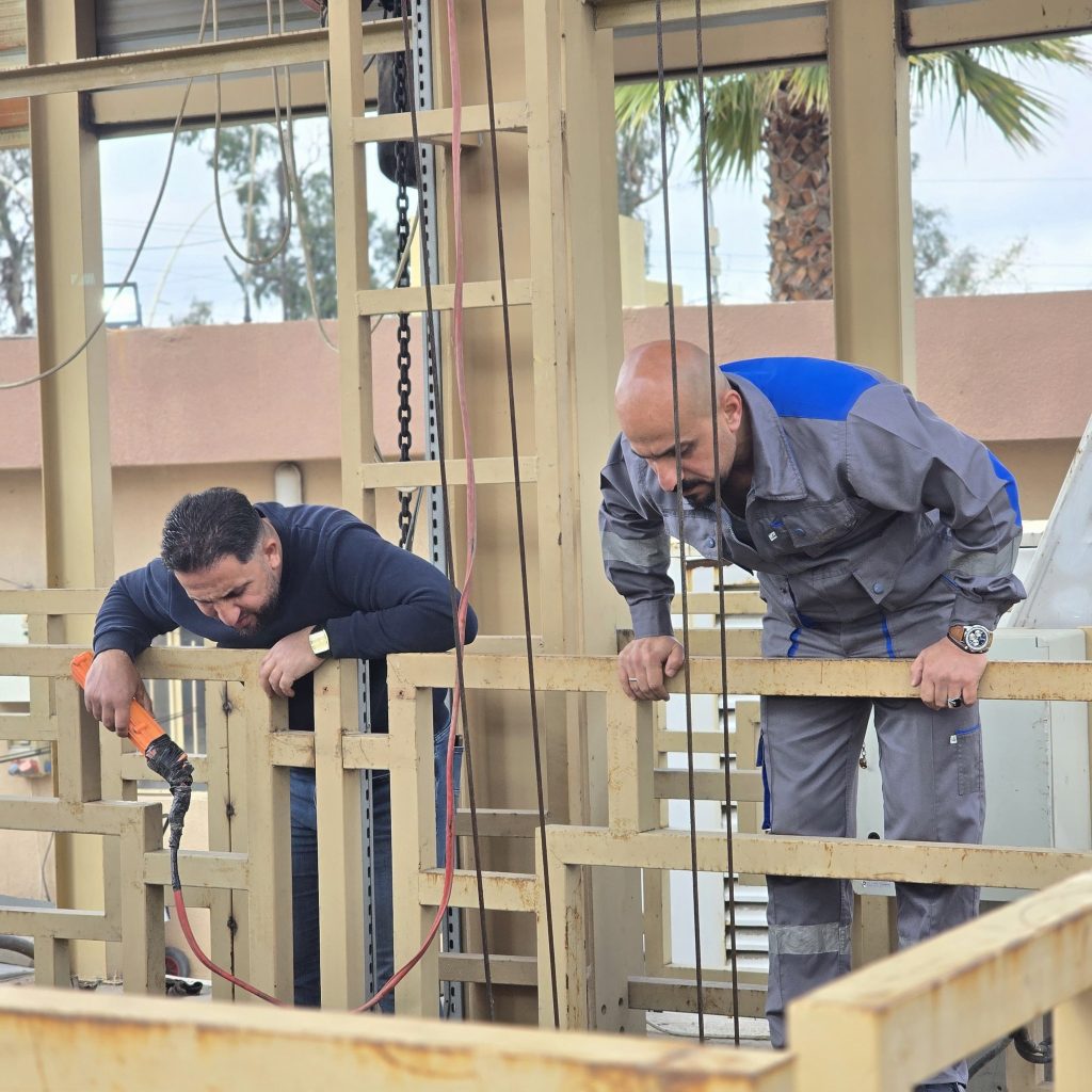 4-1024x1024 حملة تنظيف وصيانة واسعة لمحطة ضخ الشرطة استعدادًا لإستقبال مياه الأمطار