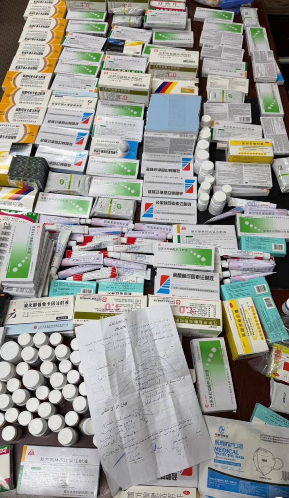 image-7-595x1024 من الأدوية إلى السكائر.. حملة تفتيش واسعة تطيح بعشرات الشاحنات المخالفة للكمارك