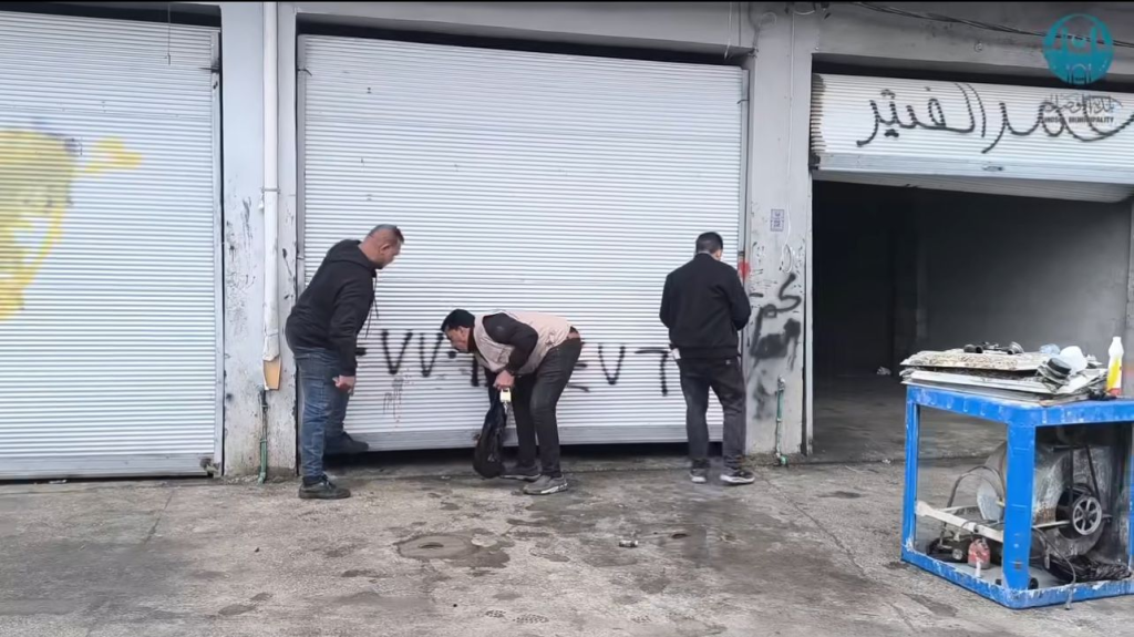 image-88-1024x575 الموصل تبدأ بإغلاق المحال المخالفة في الغزلاني ونقلها للمناطق الصناعية