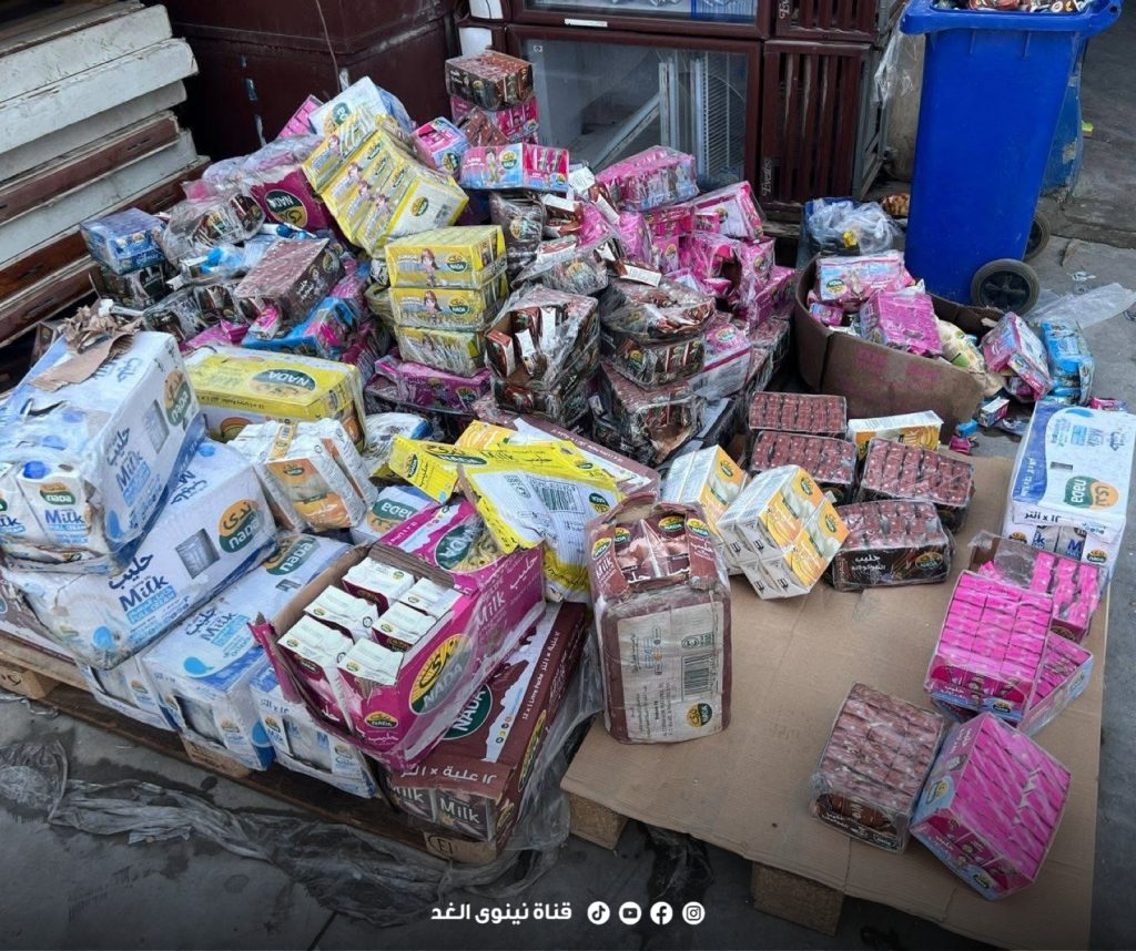 1-1-1024x858 الرقابة الصحية والأمن الوطني يضبطان أكثر من 7 أطنان من المواد الغذائية التالفة في الموصل