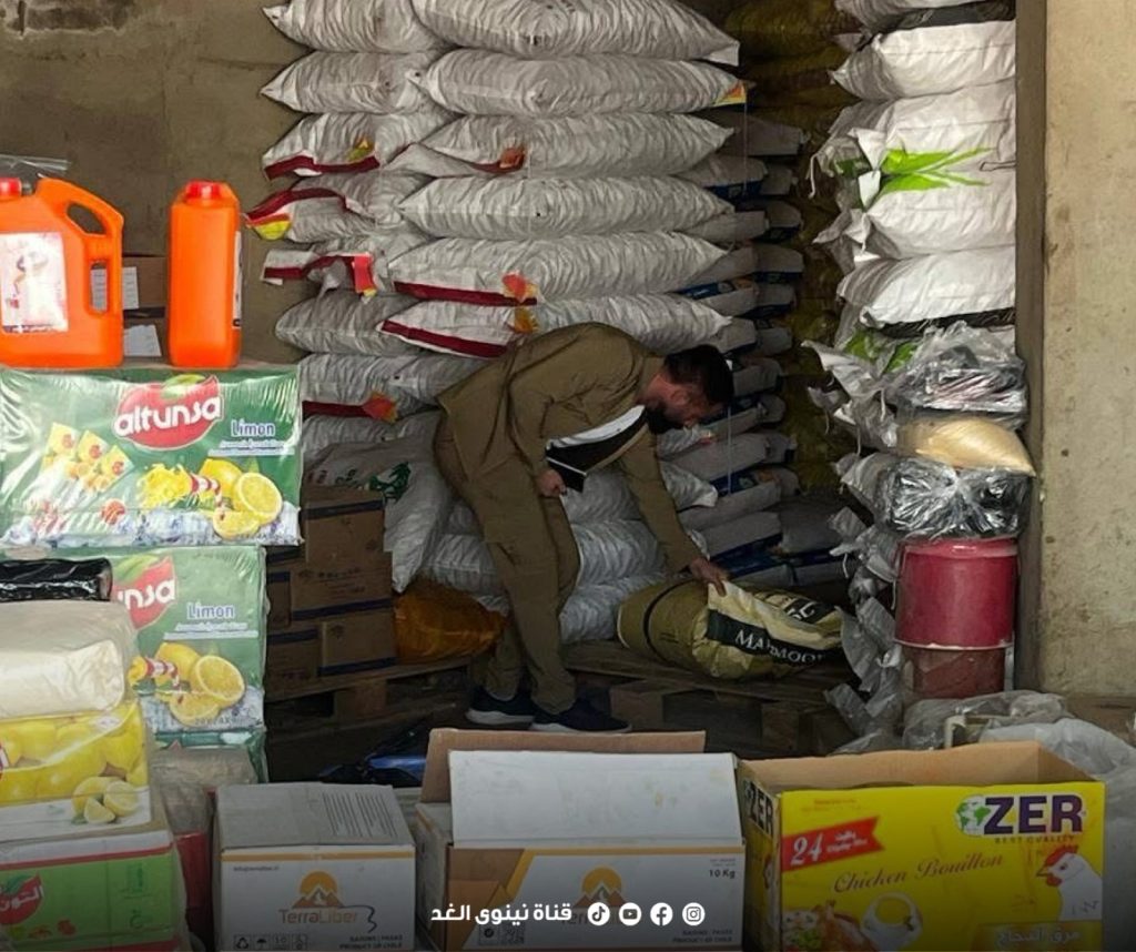 4-1-1024x858 الرقابة الصحية والأمن الوطني يضبطان أكثر من 7 أطنان من المواد الغذائية التالفة في الموصل