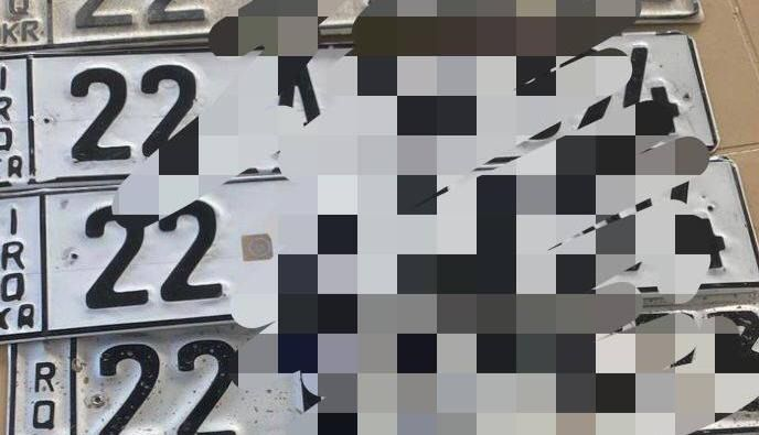 image-82 شرطة النجف تُفكك شبكة إجرامية متورطة بتهريب العجلات والتزوير بالمحافظة