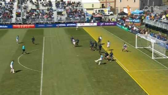 تسلل-1.jpgمضغوط-1 تعديل جديد يهز قانون التسلل.. تجربة أولى في الدوري الكندي بلمسة فينجر