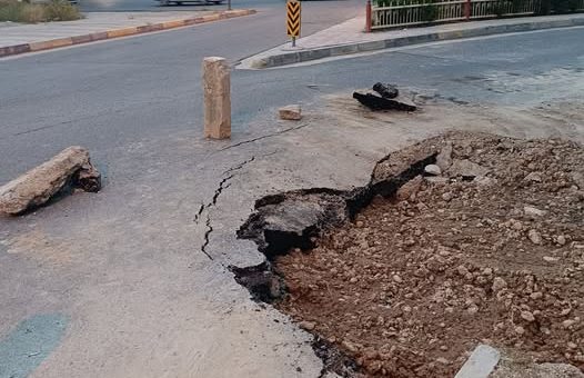 خسف أرضي قرب مقتربات الجسر الخامس في الموصل يثير مخاوف المواطنين