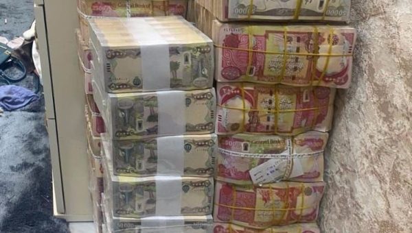مستشار الحكومة يؤكد خسارة العراق 9.5 مليار دولار شهرياً