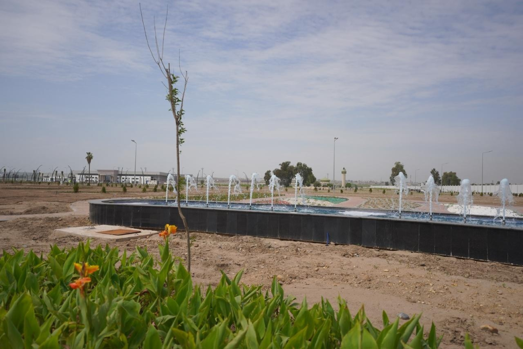 image-2-1024x683 طفرة تكنولوجية مذهلة بمطار الموصل تُطلق أولى تجارب الزراعة الرقمية للثيل الهولندي