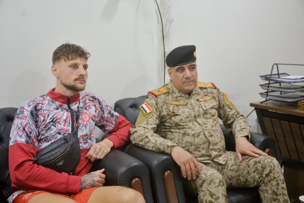 image-37-1024x682 قائد عمليات نينوى يتفقد بعثة نادي الموصل بالمستشفى عقب أحداث مباراة دهوك