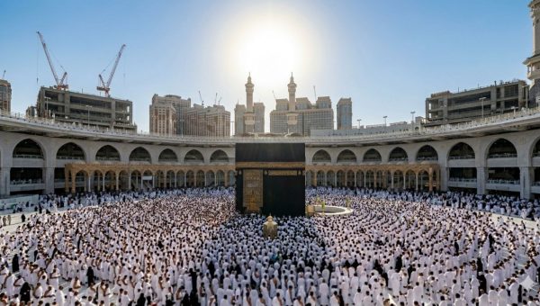 العالم الإسلامي على موعد مع ظاهرة نادرة فوق الكعبة بيوم عرفة تتكرر كل 33 عاما