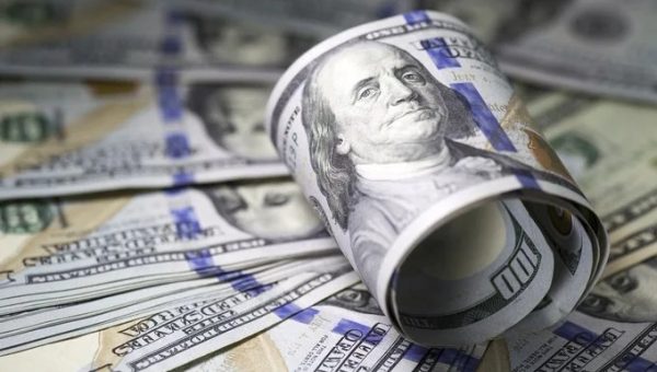 مستشار الحكومة: تنويع الإحتياطيات النقدية يحمي اقتصاد العراق من التقلبات العالمية