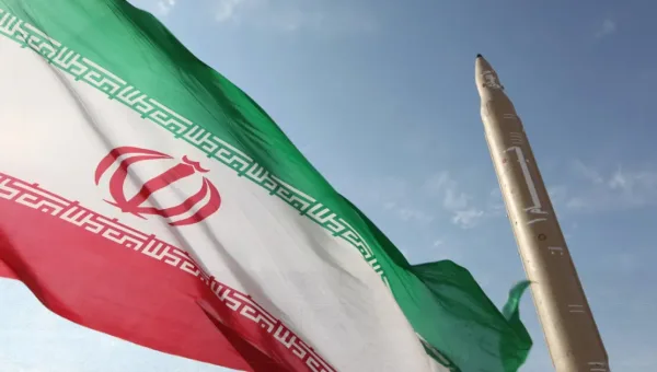 تخصيب اليورانيوم بنسبة 90% “خيار جاهز” في حال استهداف الأراضي الإيرانية