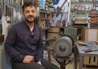 حداد موصلي ينافس الماركات العالمية.. والبصل “عدو” السكين الأول