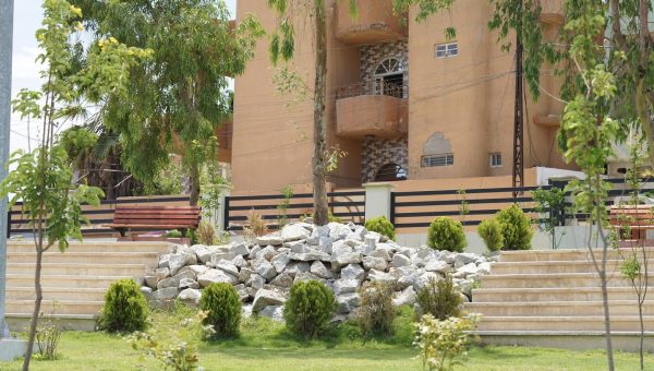 من أرض جرداء إلى متنفس ترفيهي في الموصل