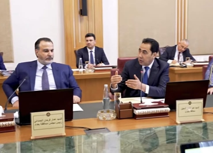 IMG_3105 الزيدي يؤكد دعم المحافظات والدخيل يعلن صرف مستحقات متأخرة للمقاولين والفلاحين 
