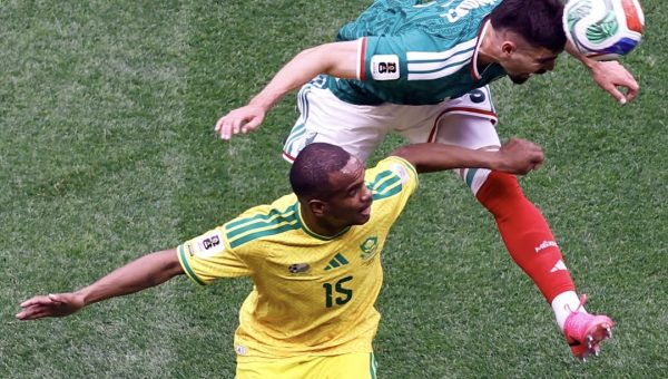 3 بطاقات حمراء في الافتتاح.. مونديال 2026 يكسر أرقام نسخة قطر منذ المباراة الأولى