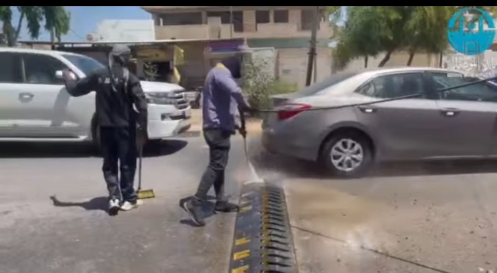 image-10-1024x562 الملاكات الخدمية في قطاع الربيع البلدي تُكثف حملاتها اليومية لغسل الشوارع وتطهير العلامات المرورية