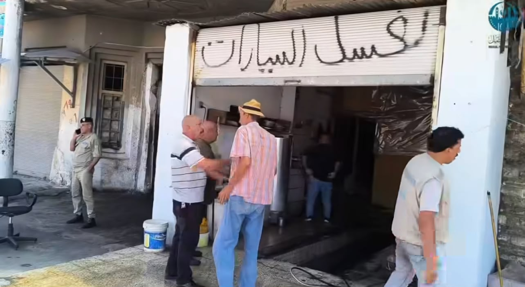 image-175-1024x560 بلدية الموصل تستمر بشن الحملة الأمنية لإغلاق الورش والمحال الصناعية وسط الأحياء السكنية