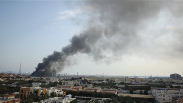 الطيران المدني الكويتي يعلن تعليق الرحلات وتحويلها بعد استهداف مطار الكويت الدولي بطائرات مسيرة