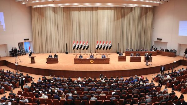 مساعٍ برلمانية لتعزيز اللامركزية وتوسيع صلاحيات المحافظين في العراق
