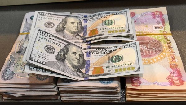 قفزة جديدة في بغداد وهدوء بالمحافظات.. أسعار الدولار تُفاجئ الأسواق العراقية اليوم