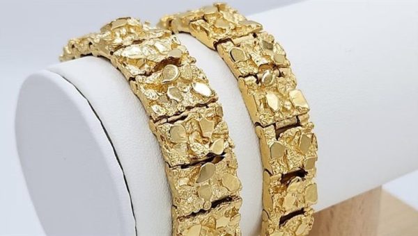 هدوء ما قبل العاصفة.. أسعار الذهب تستقر في العراق وتترقب قرار البورصة العالمية