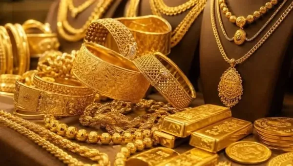 هبوط الذهب عالميًا.. هل تطيح الفائدة الأمريكية بالمعدن الأصفر؟