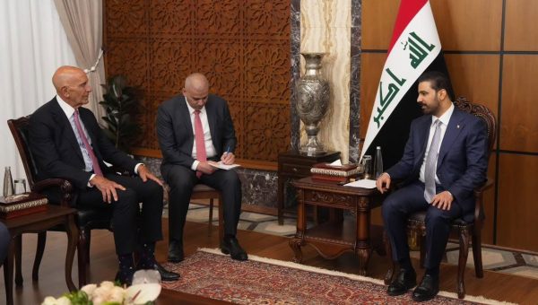 قمة بغداد الإقتصادية: شراكة استراتيجية كبرى بين الزيدي ومبعوث ترمب ترسم ملامح مستقبل العراق
