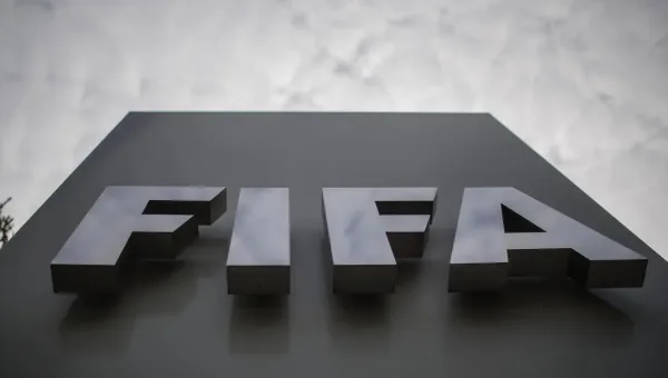 فيفا يصدم المدربين: حظر التوجيهات التكتيكية أثناء علاج حراس المرمى بمونديال 2026