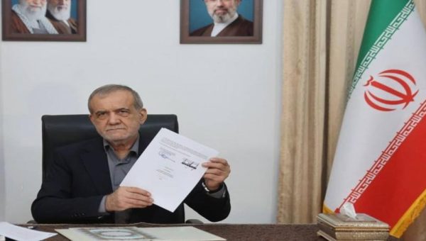 بزشكيان يكشف المستور مؤكدا ان المرشد كان شريكاً في تنسيق الاتفاق مع واشنطن