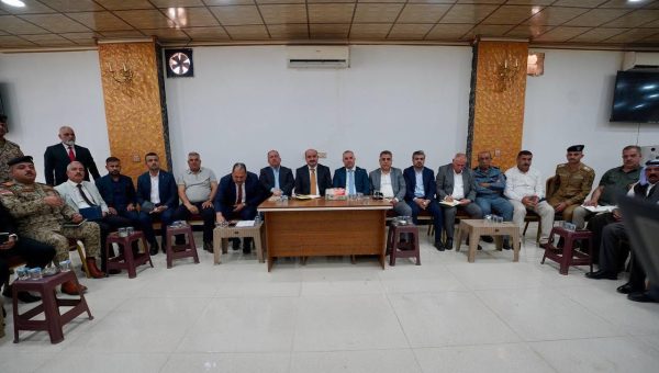 لجنة حكومية من محافظة نينوى تلتقي أهالي ناحية الشمال وتبدأ معالجة الملفات الخدمية