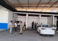 بلدية الموصل تستمر بشن الحملة الأمنية لإغلاق الورش والمحال الصناعية وسط الأحياء السكنية