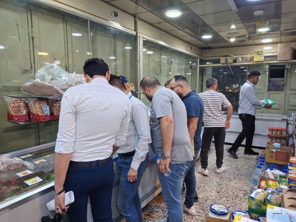 2-11-1024x768 الرقابة الصحية في نينوى تُكثف حملاتها المسائية المفاجئة وتُغلق عددًا من المحال المخالفة في الموصل