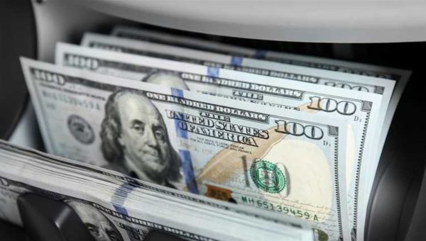 فوق 150 ألفا.. الدولار يعاود الارتفاع في بغداد وأربيل