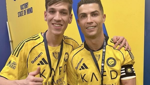 رونالدو ينقذ العراقي حيدر عبد الكريم.. واللاعب يلتحق بمعسكر النصر في البرتغال