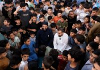 النجيفي يشارك في مبادرة “جيل القيم” ويؤدي الصلاة مع فتيان الفجر