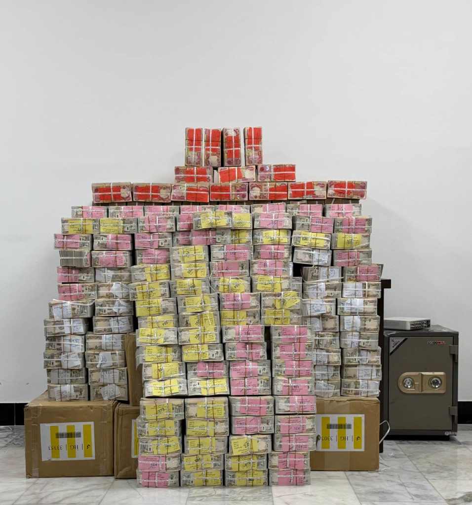 image-33-956x1024 من قناني المياه البلاستيكية إلى قصور تكريت.. القضاء يفجر أضخم قنبلة فساد بوجه 'وكيل النفط'