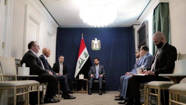 مباحثات عراقية أمريكية في واشنطن لتعزيز الشراكة الإقتصادية وخفض توترات الشرق الأوسط
