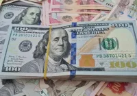 أسعار الدولار مع إغلاق التداولات.. ارتفاع طفيف في بغداد وانخفاض لدى اربيل