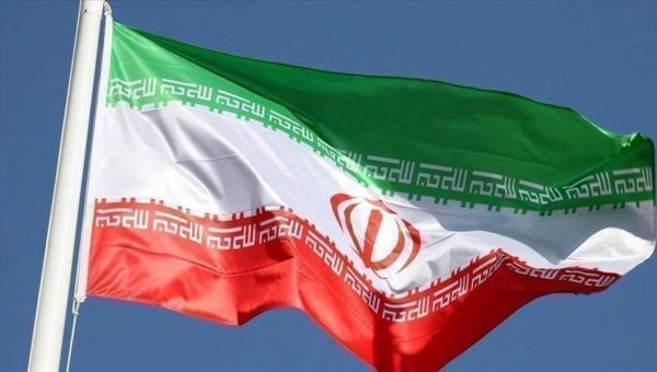 إيران تعرض ترتيبات أمنية مشتركة مع الجيران وتؤكد أن أمريكا وإسرائيل بدأتا الحرب أثناء التفاوض