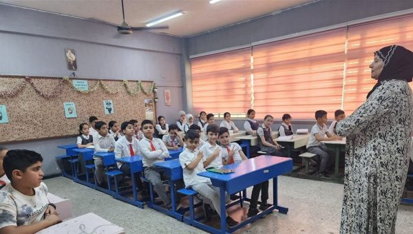 لجنة التربية تعلن بدء طباعة المناهج داخل العراق حصرًا وتلوح بحزمة تشريعات لحماية المعلمين